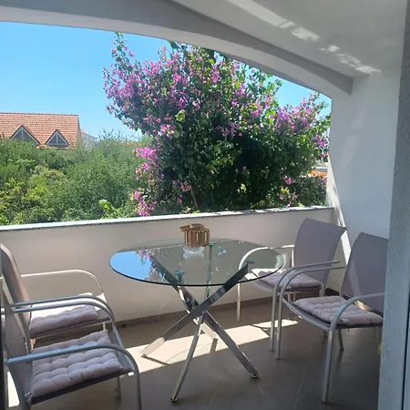 Meri Apartman Апартаменты
